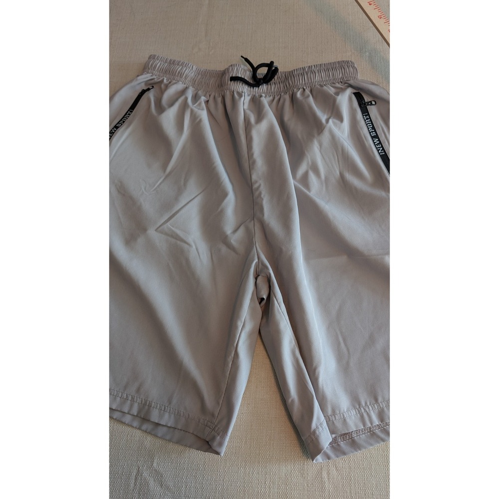 Men's Gray Activewear New Sport Zippered Pockets in Size M